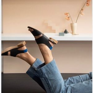 Coclico (Spanish brand) Black Sandals